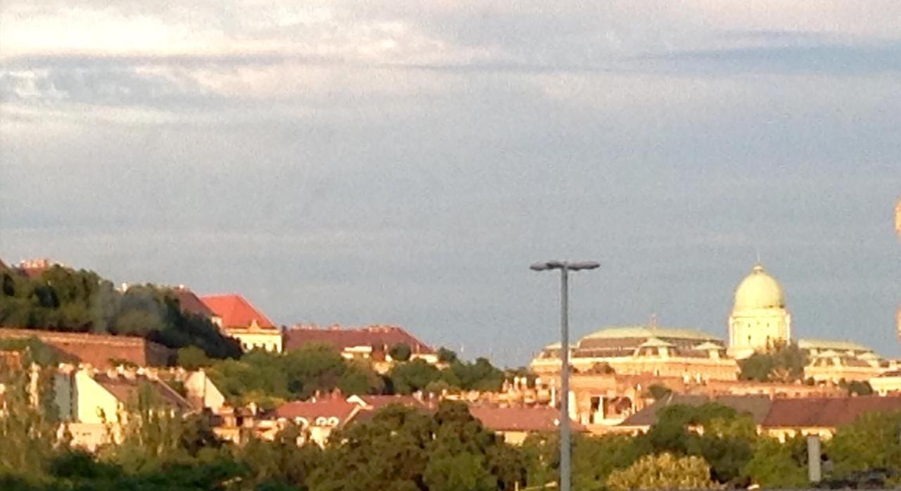 Logod Panorama Apartman Budapest Esterno foto