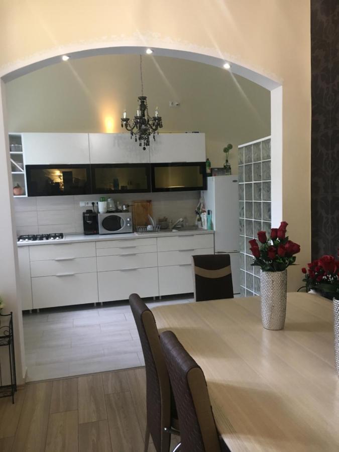 Logod Panorama Apartman Budapest Esterno foto