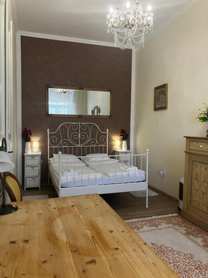 Logod Panorama Apartman Budapest Esterno foto